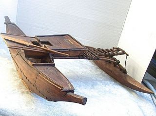 Vintage / Antique Tribal Folk Art Wood MODEL of MARSHALL ISLANDS Outrigger Canoe 2