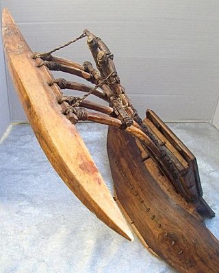 Vintage / Antique Tribal Folk Art Wood MODEL of MARSHALL ISLANDS Outrigger Canoe 8
