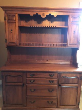 Tell City Young Republic Hard Rock Maple China Hutch Andover Finish Pattern 8193