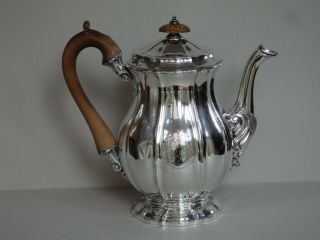 Antique Georgian Sterling Silver Coffee Pot - William Eaton - London 1827 - 853g