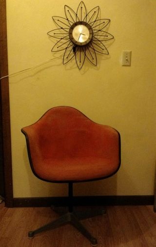 Herman Miller Vintage Eames Fiberglass Shell Arm Chair Orange Upholster