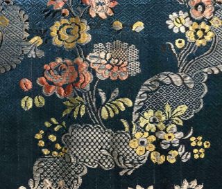 RARE 18th CENTURY SILK FLORAL BROCADE c1750s,  SPITALFIELDS,  LYON 126 4