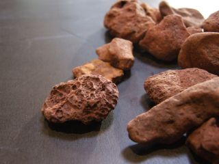 ABORIGINAL Red Raw Ochre Pebles - South West Queensland Australia 3