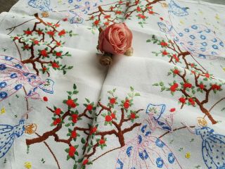 GORGEOUS Vintage Hand Embroidered Linen Tablecloth with Crinoline Ladies 3