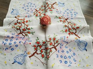 GORGEOUS Vintage Hand Embroidered Linen Tablecloth with Crinoline Ladies 5