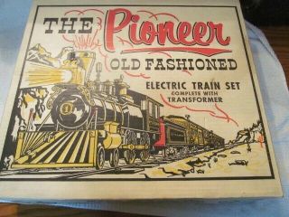 Marx Train - The Pioneer Old Fashion Train Set,  Wm Crooks Engine