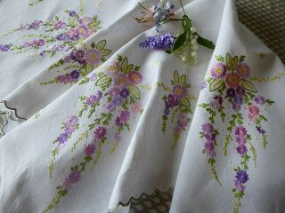 Vintage Embroidered Linen Tablecloth=beautiful Pink & Lilac Daisies