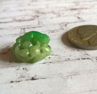 Antique Dynastie Qing Chinese Hand Carved Green Jade Ornament Bead Amulet 3