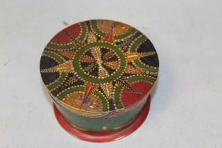 A RARE EARLY 19TH C PENNSYLVANIA GERMAN PAINT DECORATED COVERED WOOD PATCH JAR 4