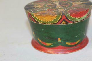 A RARE EARLY 19TH C PENNSYLVANIA GERMAN PAINT DECORATED COVERED WOOD PATCH JAR 9