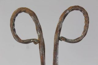 RARE 18TH C AMERICAN WROUGHT IRON PIPE TONGS EARLY FORM GREAT DECORATED HANDLES 5