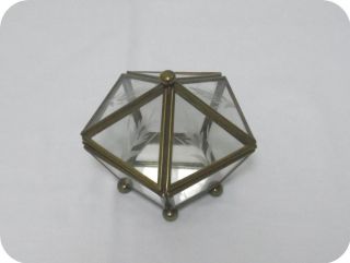 VTG SMALL BRASS LEAF ECHED GLASS DISPLAY MINI CURIO JEWELRY CASE PYRAMID BOX 2