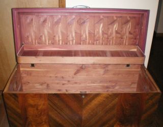 ROOS Cedar Hope Chest with drawer. ,  on rollerball casters. 5