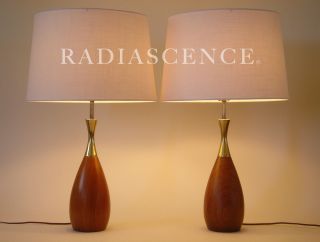 PAIR TONY PAUL WESTWOOD WALNUT BRASS MODERN ATOMIC BOWLING PIN TABLE LAMPS 1950s 2