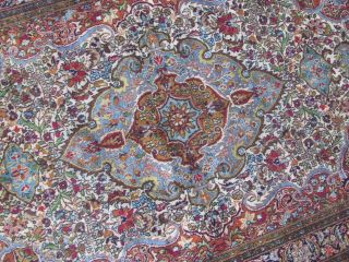 A Fabulous Old Handmade Kashmir Silk Oriental Rug (185 X 122 Cm)