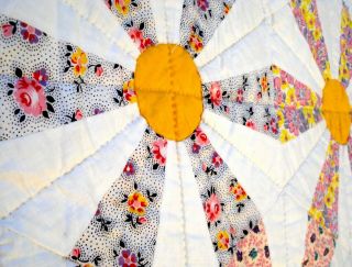 Vintage 30 ' s 1940 ' s Wagon Wheel Quilt hand quilted stitched 5