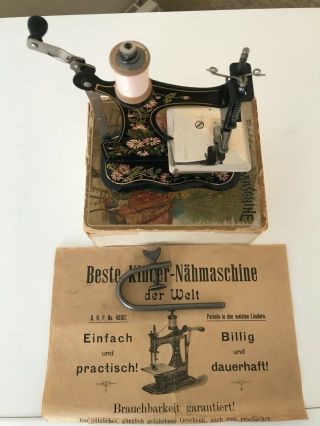 MAGNIFICENT ANTIQUE TOY SEWING MACHINE MULLER N°1B 1900s SPLENDID 11
