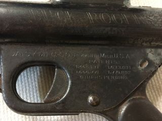 1934 BUCK ROGERS CAP GUN MODEL XZ - 31 ROCKET PISTOL TOY BY DAISY MFG. 6
