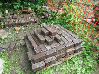 100,  Old Antique Street Paver Bricks,  Matching Size Harris Pavers 3