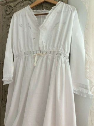 Antique French Chemise Night Shirt/Smock Cotton Broderie Anglais & Delicate Lace 8