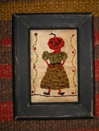 Primitive tiny Sampler MRS.  PUMPKIN Early Look Simple Folk Art HaLLoWeeN 3