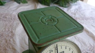 Vintage Antique Universal Househould Kitchen Scale Landers Frary & Clark 25 lb 3