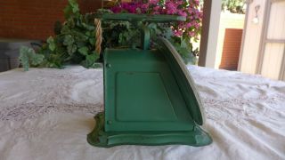 Vintage Antique Universal Househould Kitchen Scale Landers Frary & Clark 25 lb 4