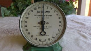 Vintage Antique Universal Househould Kitchen Scale Landers Frary & Clark 25 lb 9
