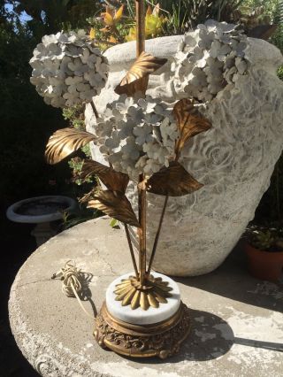 Rare Old Vnt Metal Italian Tole White Gold Hydrangeas Flower Floral Table Lamp