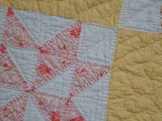 SO Pretty A Summer Cottage VINTAGE 30s Yellow Star QUILT Well Quilted 82x64 