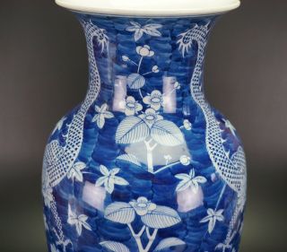 FINE LARGE 45cm Chinese Blue and White Porcelain Dragon Vase KANGXI 19th C 8