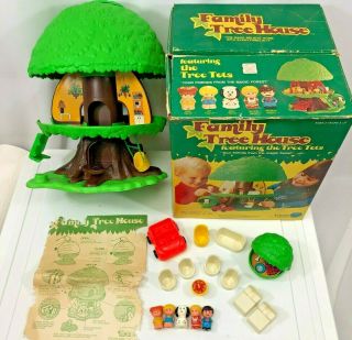 Vintage 1975 Kenner General Mills Tree Tots Family Tree House - Complete