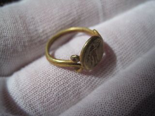 Antique and Children Roman Gold Ring,  I - III A.  D 4