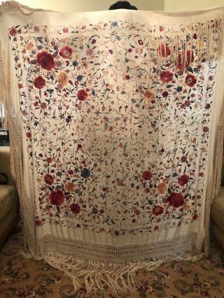 ANTIQUE CHINESE CANTON EMBROIDERED SILK SPANISH PIANO SHAWL EMBROIDERY 2