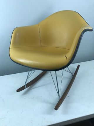 1x - - YELLOW - HERMAN MILLER - Vintage Chair - Eames Shell - ROCKER 2