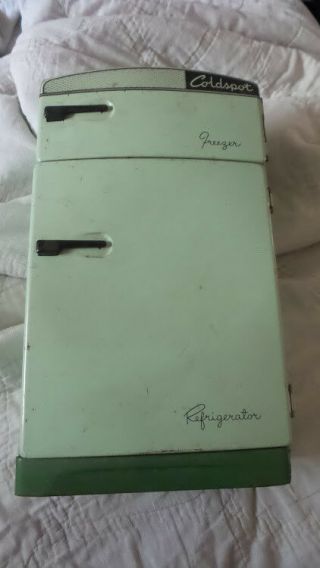 Rare Vintage Coldspot 17 " Green Tin Toy Cold Spot Refrigerator W/ Turning Shelf