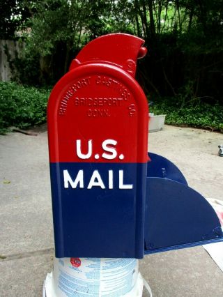 Vintage Bridgeport Casting Co.  U.  S.  Mail Box 1948 2