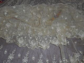 Outstanding antique Normandy lace bedspread with silk embroidery 8