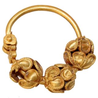 Scarce Ancient Greek Gold Earring Circa 600 - 500 Bc / 22carats