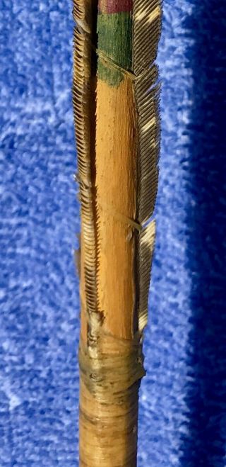 NATIVE AMERICAN PLAINS INDIAN 1800’s ARROW - WILD WEST SHOW - STONE - POINT - FEATHERS 10