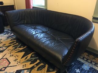 de sede of Switzerland sofa - black rounded leather - - 6x3x2.  5 4