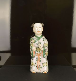 A Very Fine 18th / 19th Century Chinese Porcelain Figure