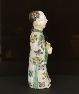 A VERY FINE 18TH / 19TH CENTURY CHINESE PORCELAIN FIGURE 8