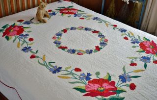 Antique Vintage Hand Stitched Floral Applique Quilt 8