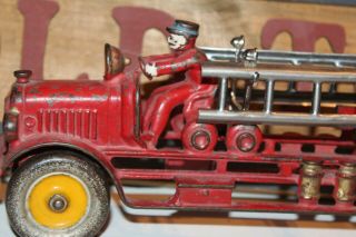 LARGE VINTAGE 1930 ' s 525 HUBLEY CAST IRON LADDER FIRE TRUCK with DRIVER 2