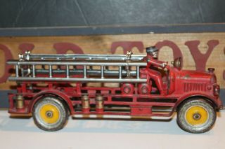 LARGE VINTAGE 1930 ' s 525 HUBLEY CAST IRON LADDER FIRE TRUCK with DRIVER 4