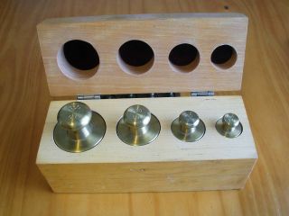 Vintage Brass Grams Scale Weight Set 1000g - 100g In Wooden Box