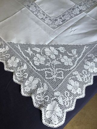 Edwardian Vintage White Irish Linen Table Cloth Hand Crocheted Edging,  Inserts