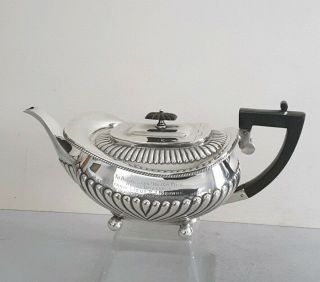 Quality,  Heavy Antique Solid Silver Tea Pot.  625gms.  Ht.  14cms.  Lon.  1891.
