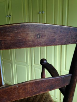 Antique Child ' s SHAKER 0 Rocking Chair Primitive with Arms 11